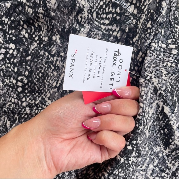 Spanx Faux Leather Snake Shine Leggings - Picture 10 of 15